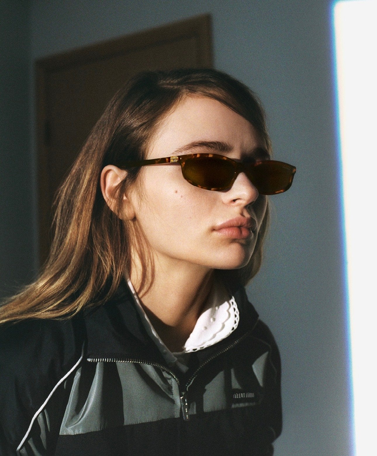 MiuMiu MU A06S